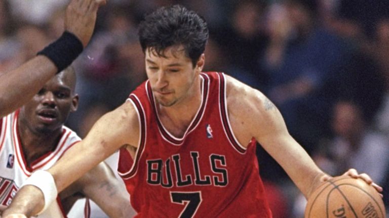Toni Kukoc in action for the Chicago Bulls