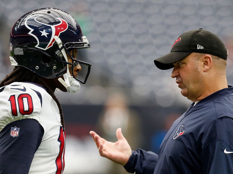 DeAndre Hopkins signs record 5-year contract extension with Texans 