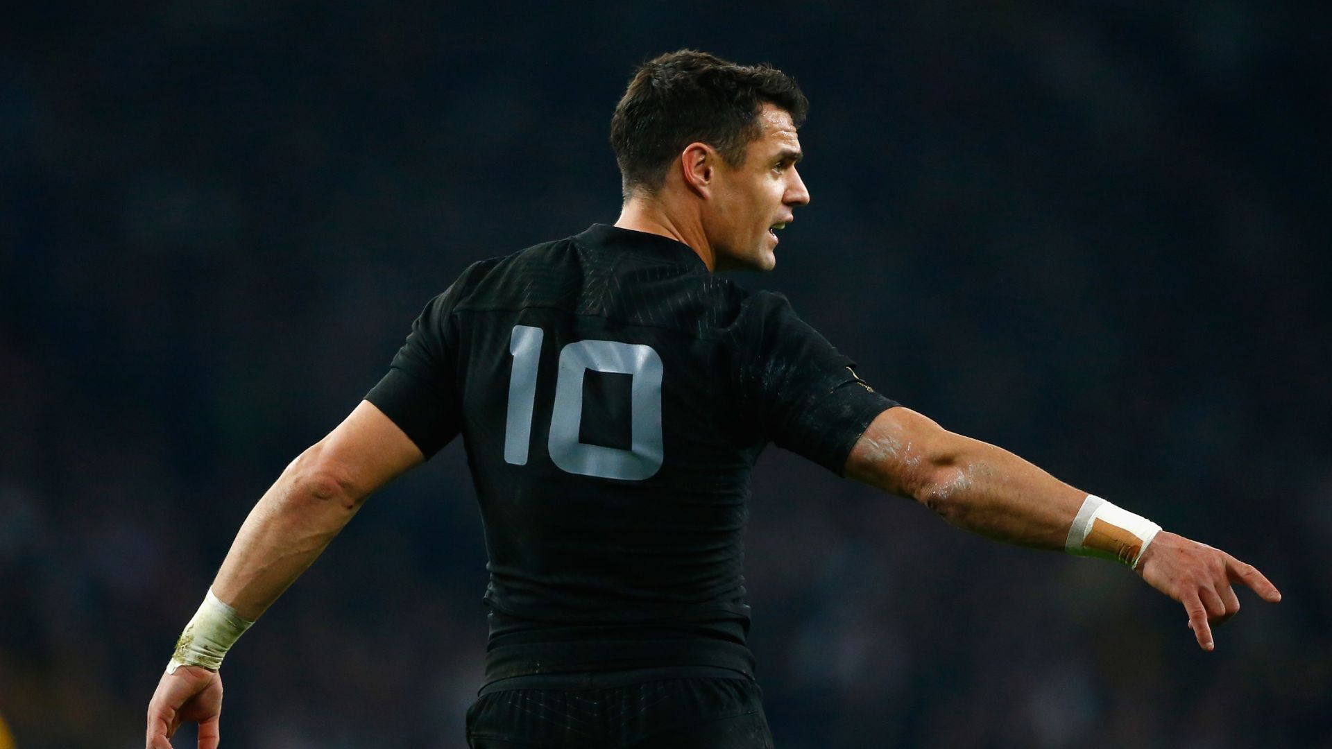 All Blacks legend Carter joins the Blues