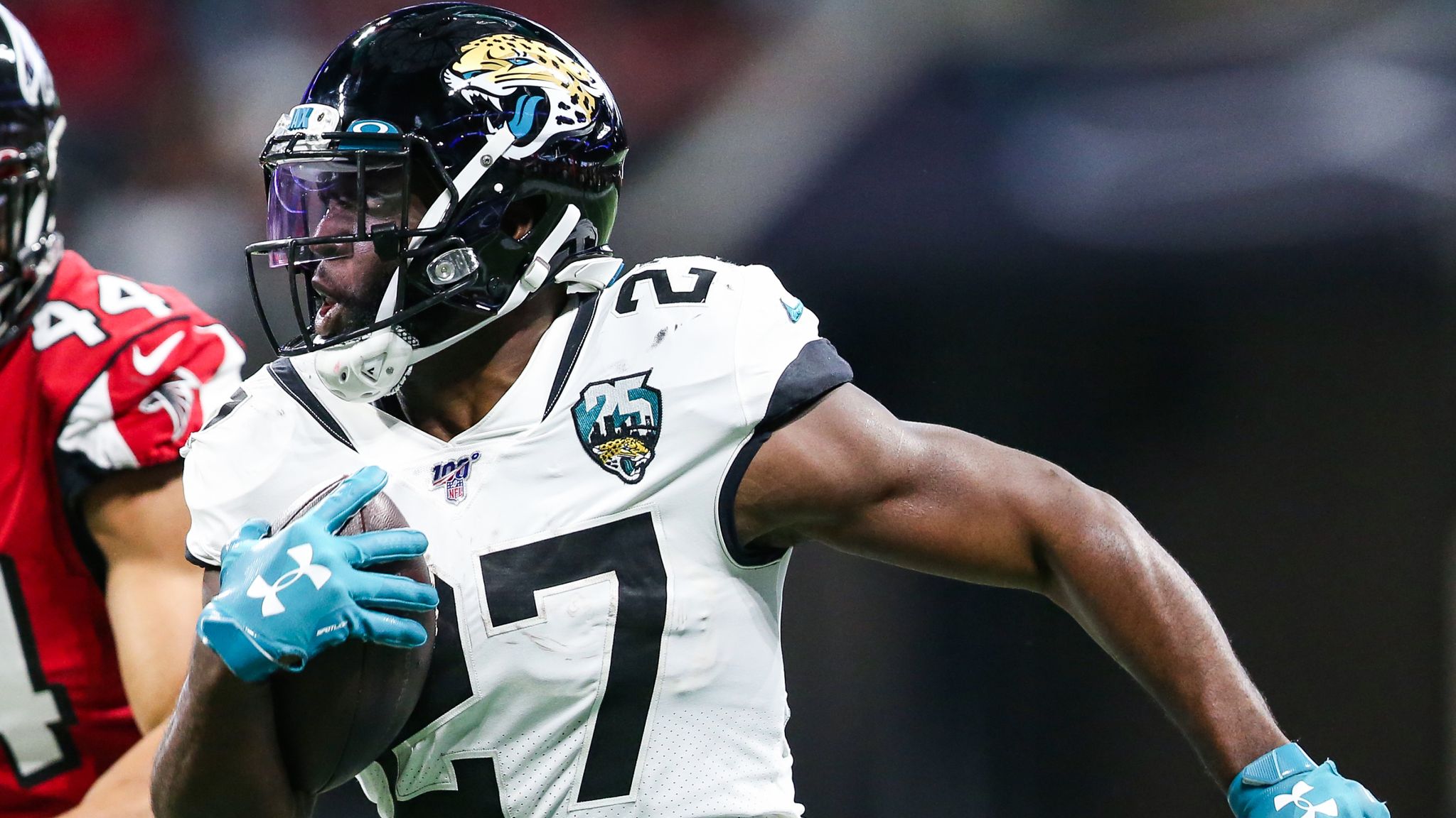 Jaguars release Leonard Fournette