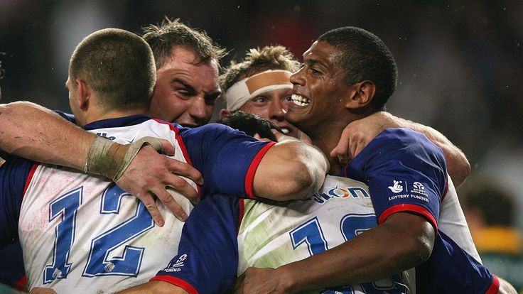Great Britain celebrate scoring a try