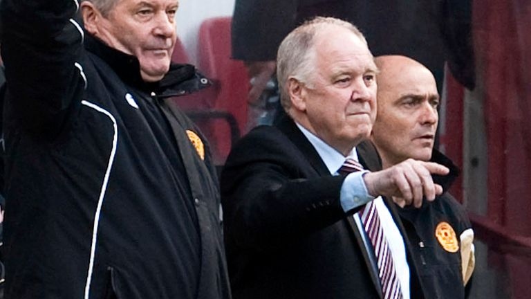 Motherwell assistant Archie Knox (left) and Manager Craig Brown point their side in the right direction