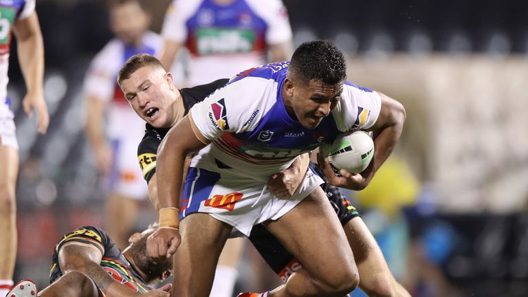  Daniel Saifiti on the  charge for the Knights