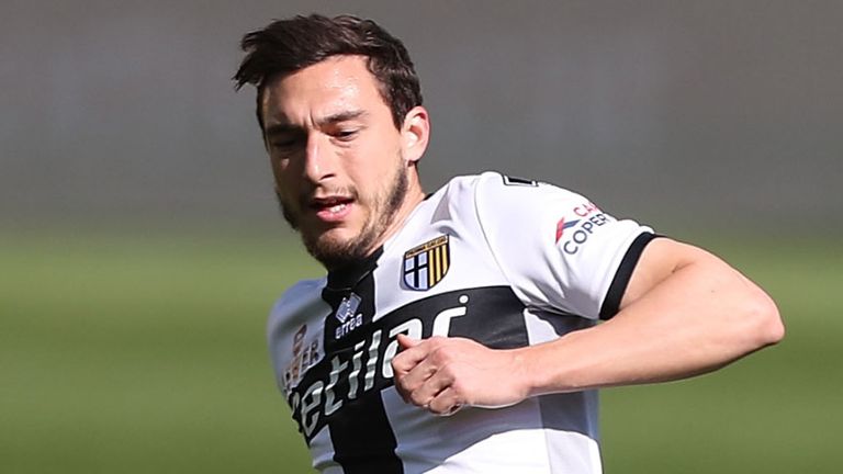PARMA, ITALY - MARCH 08: Matteo Darmian of Parma Calcio in action during the Serie A match between Parma Calcio and SPAL at Stadio Ennio Tardini on March 8, 2020 in Parma, Italy. (Photo by Gabriele Maltinti/Getty Images)