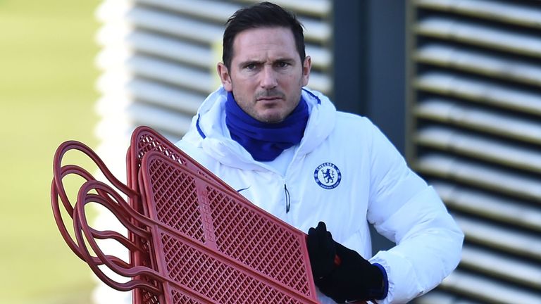 Frank Lampard prepares for Chelsea training