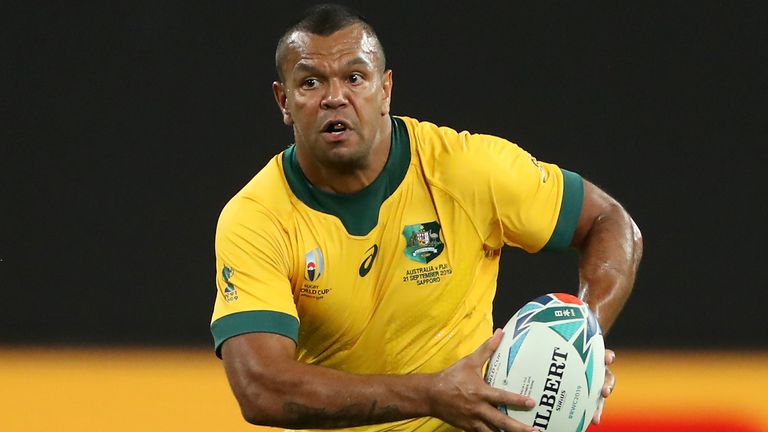 SAPPORO, JAPAN - SEPTEMBER 21: Kurtley Beale of Australia runs with the ball during the Rugby World Cup 2019 Group D game between Australia and Fiji at Sapporo Dome on September 21, 2019 in Sapporo, Hokkaido, Japan. (Photo by David Rogers/Getty Images)