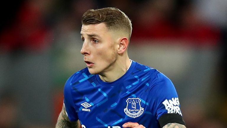 Lucas Digne believes Everton should set their sights on the Champions League
