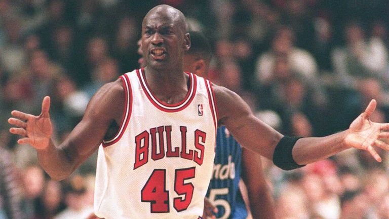 Michael Jordan in action for the Chicago Bulls after returning to the NBA in March 1995