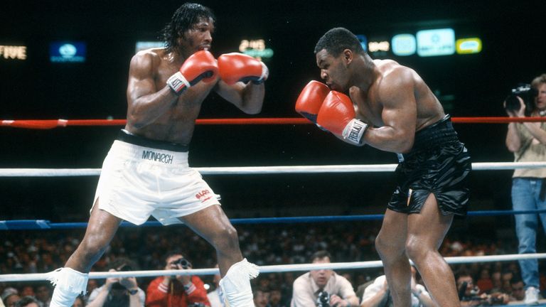 NEW YORK - MAY 20: Mike Tyson and Mitch Green fight during a Heavyweight match on May 20, 1986 at Madison Square Garden in the Manhattan borough of New York City. Tyson won the fight in 10 round with a UD. (Photo by Focus on Sport/Getty Images) *** Local Caption *** Mike Tyson; Mitch Green