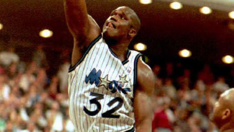 Shaquille O&#39;Neal rises for an emphatic dunk for the Orlando Magic against the New Jersey Nets