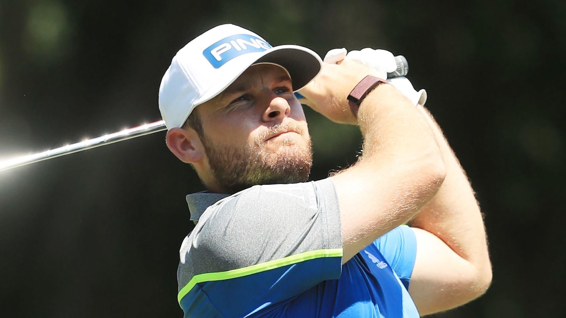 Hatton goes low to share Heritage lead