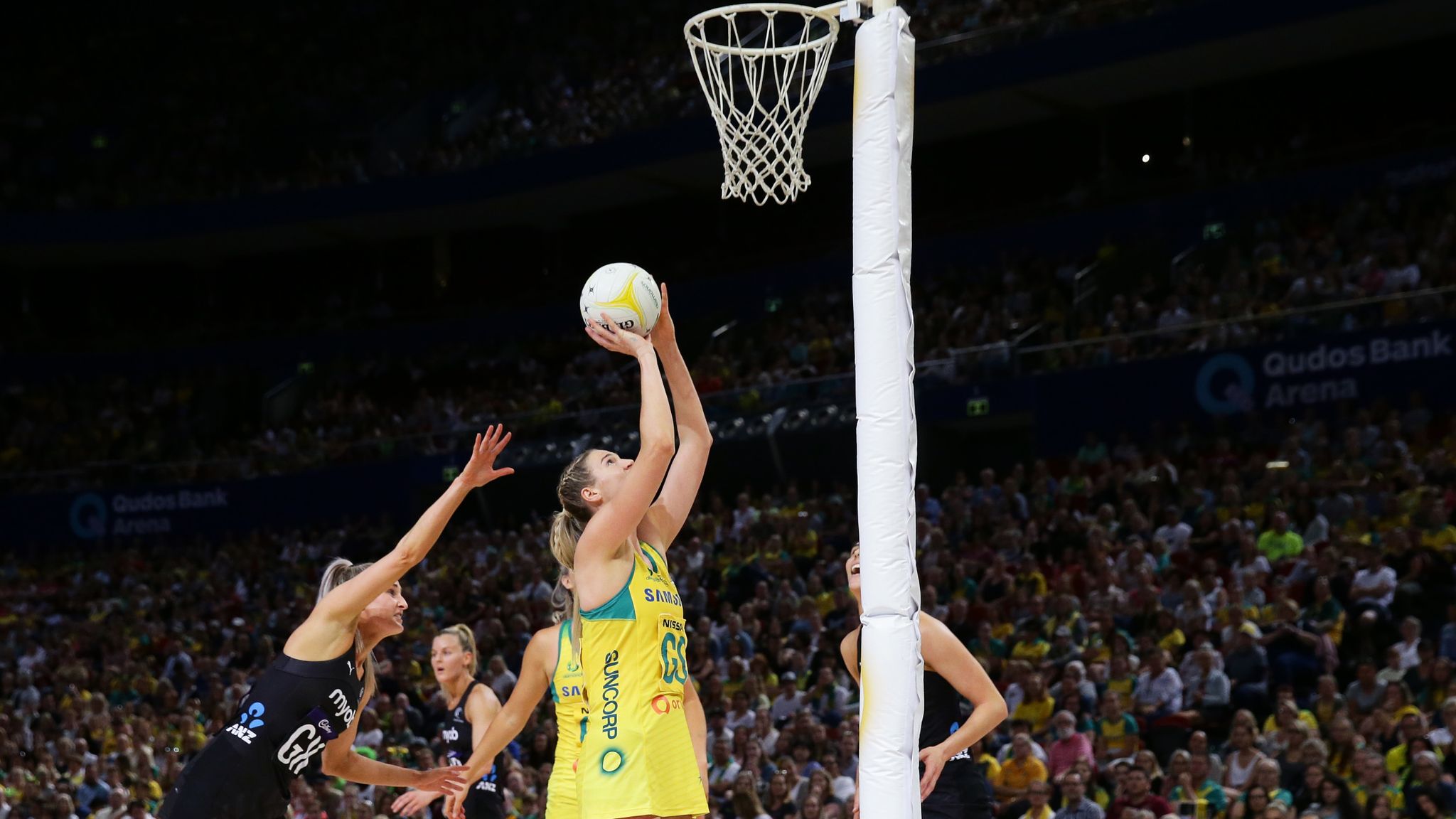 netball dunk