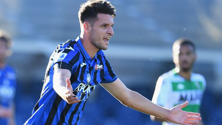 Berat Djimsiti celebrates his goal for Atalanta 