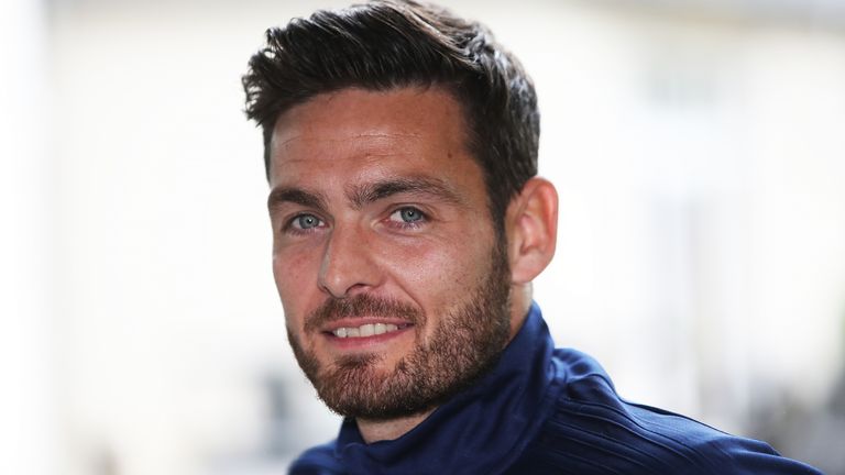 Craig Gordon has spoken of his desire to force his way back into the Scotland team