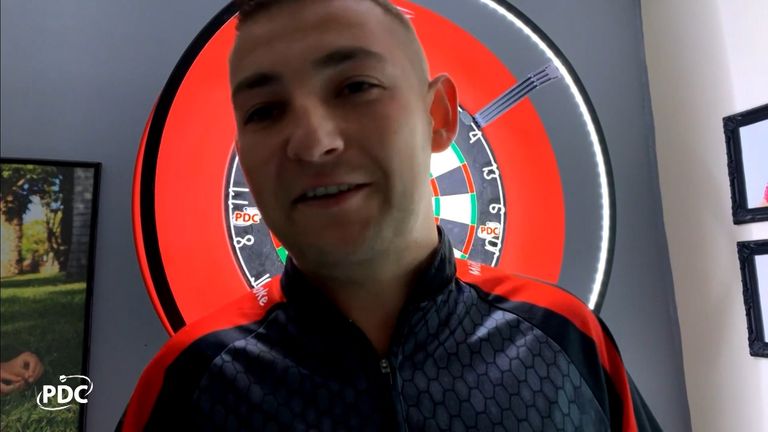 Nathan Aspinall beat Gary Anderson in a deciding leg thriller to put himself in pole position to emerge as PDC Home Tour champion.