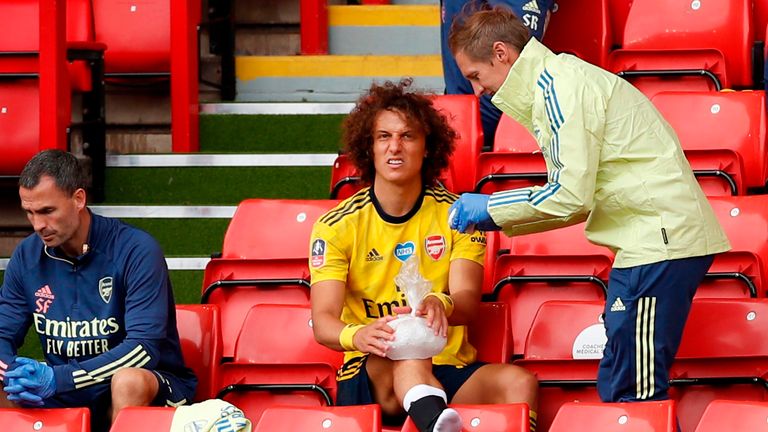 David Luiz went off injured against Sheffield United