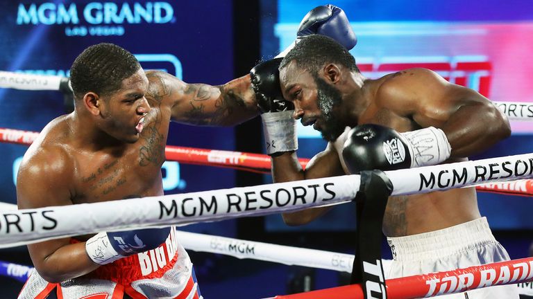 Anderson stopped Langston in three rounds