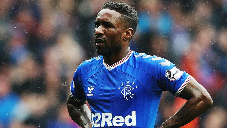 Jermain Defoe in action for Rangers against Hibernian