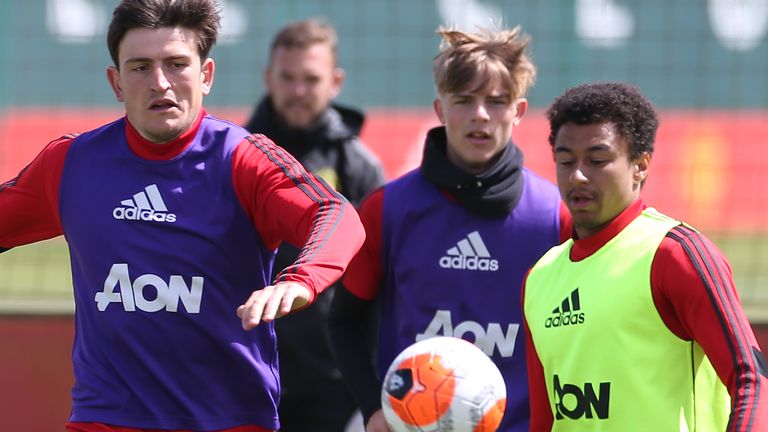 Manchester United players train at Carrington