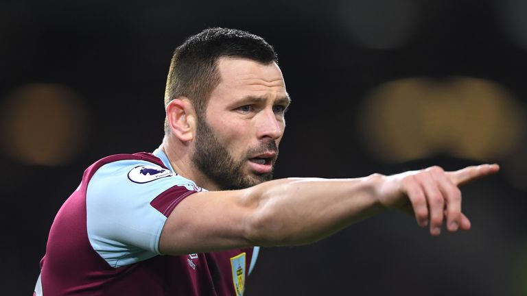 Phil Bardsley has extended his Burnley contract