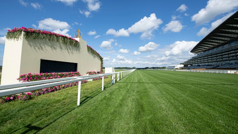 The finishing line at Ascot racecourse .