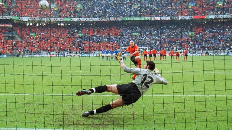 Jaap Stam missed his penalty in the shootout v Italy in the semi-finals of Euro 2000. 