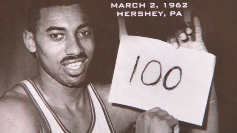 The 50th anniversary of Wilt Chamberlain&#39;s 100-point game is celebrated by the NBA