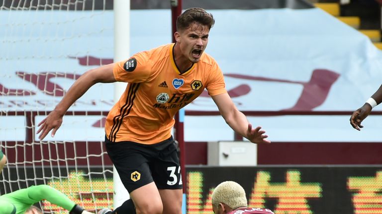 Leander Dendoncker celebrates putting Wolves ahead