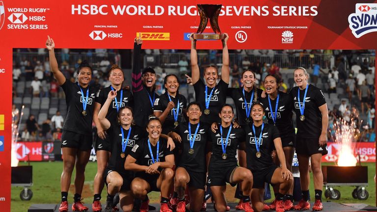 New Zealand players celebrate after winning the gold medal final between Canada and New Zealand during the Sydney Sevens rugby tournament at Bankwest Stadium on February 2, 2020. 