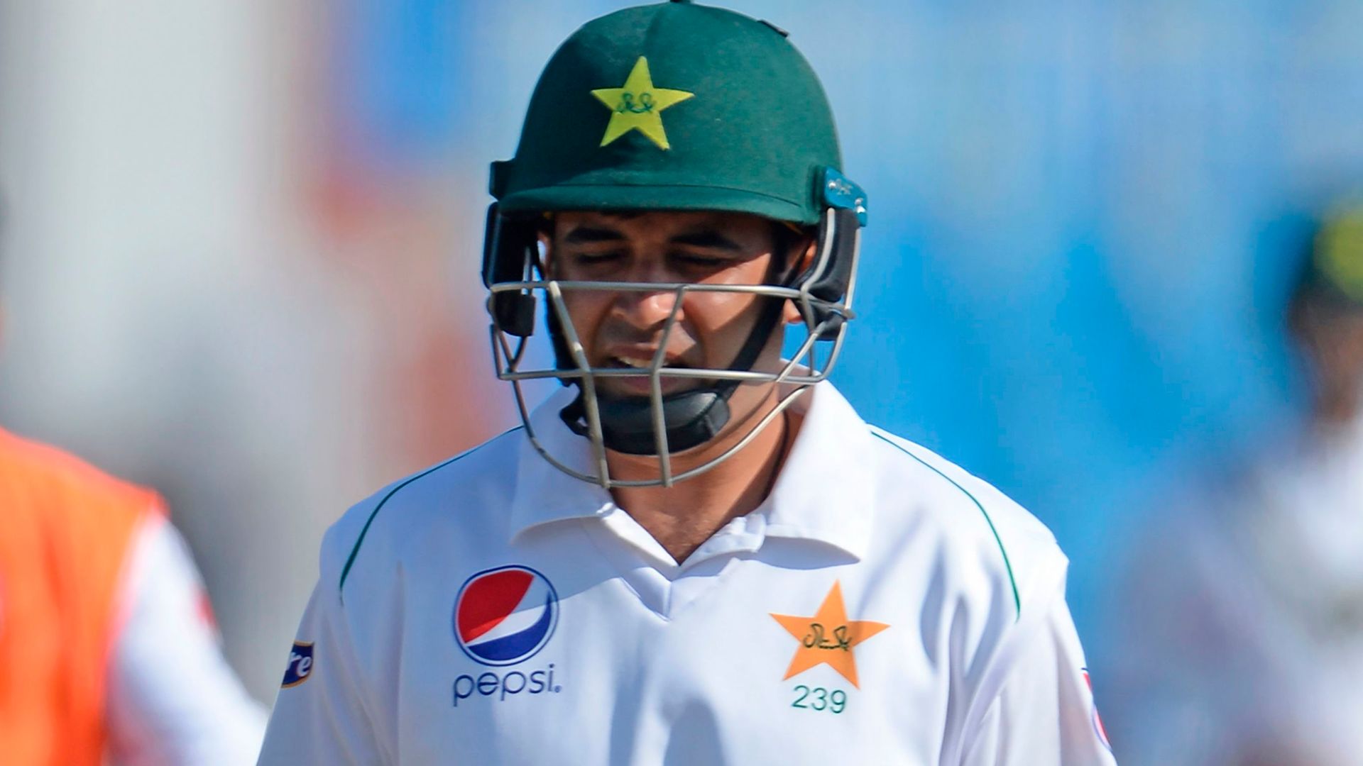 Pakistan batsman Ali cleared of concussion