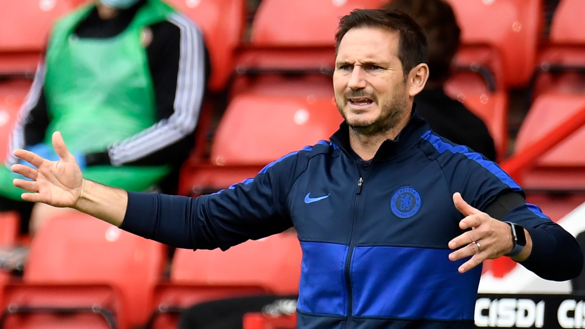 Gustard seeks Lampard advice ahead of restart