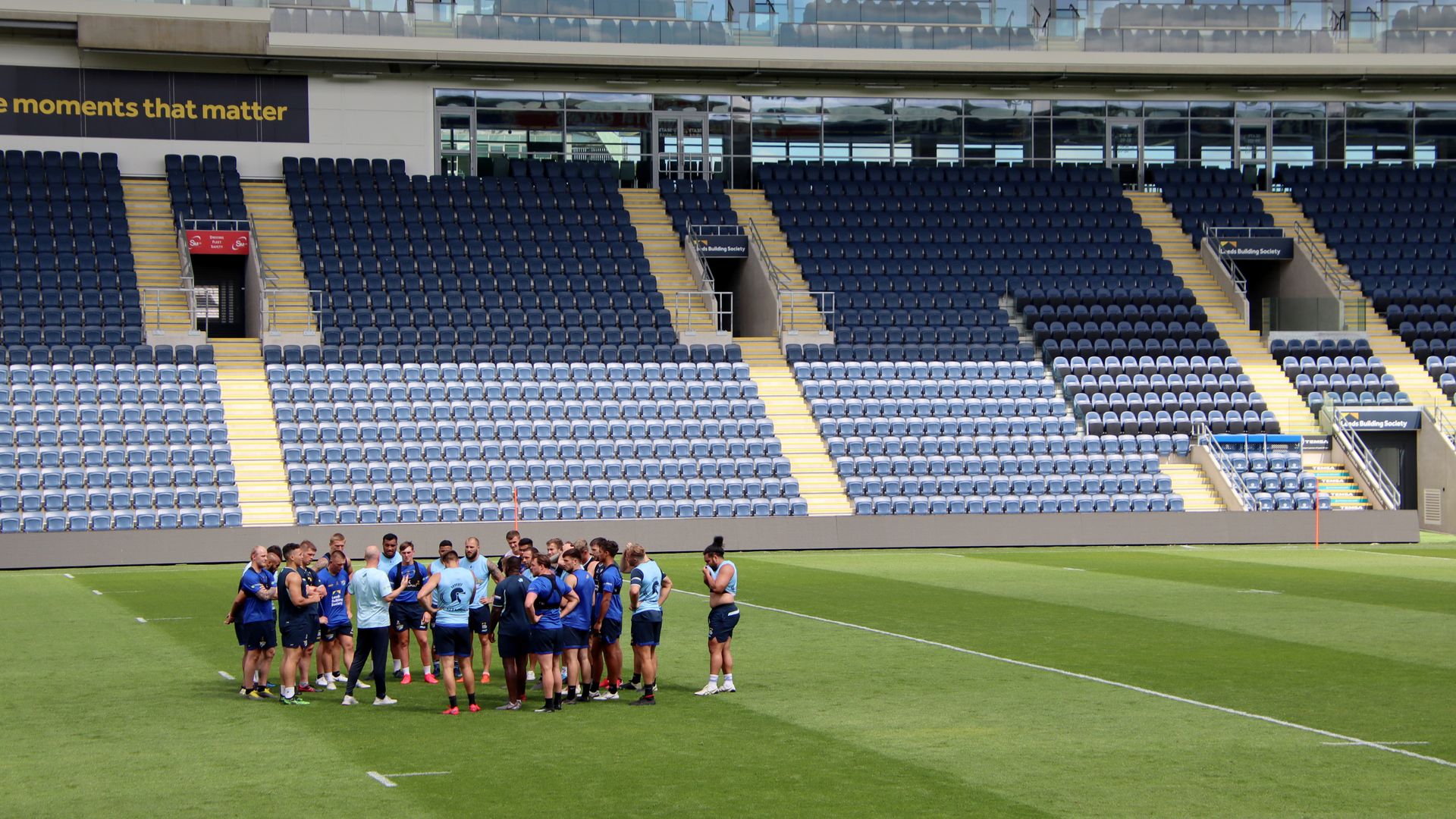 Rhinos stand down seven players due to Covid concerns