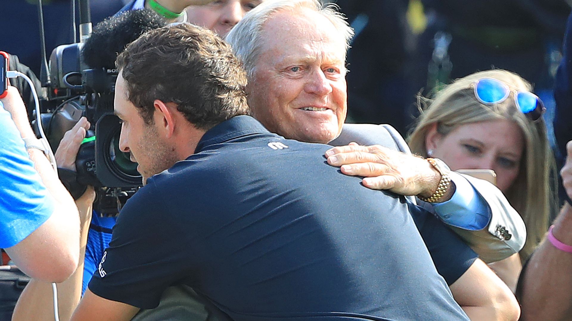 Nicklaus: COVID won't stop handshake