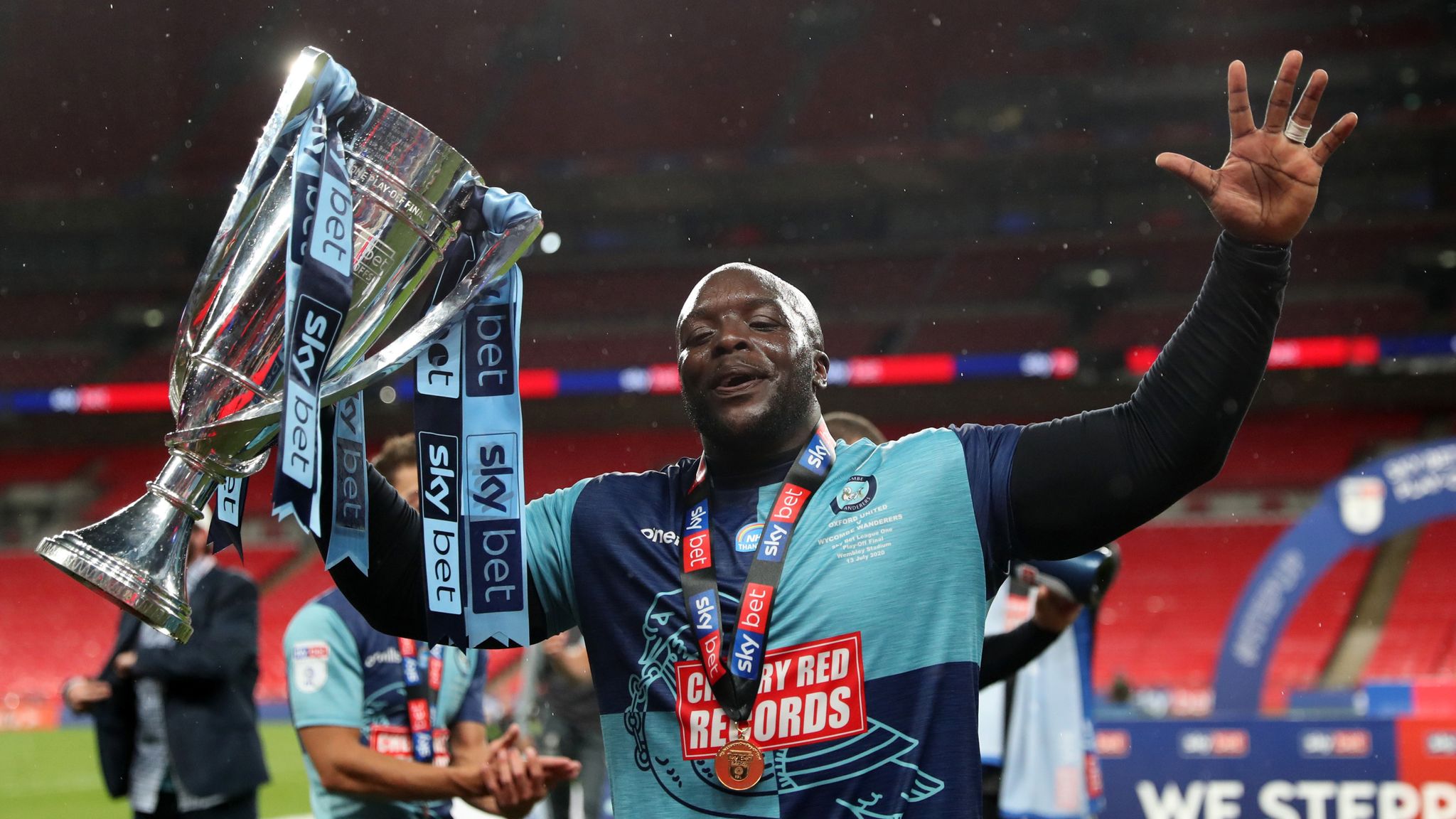 Jurgen Klopp congratulates Adebayo Akinfenwa after Wycombe's play-off  success | Football News | Sky Sports