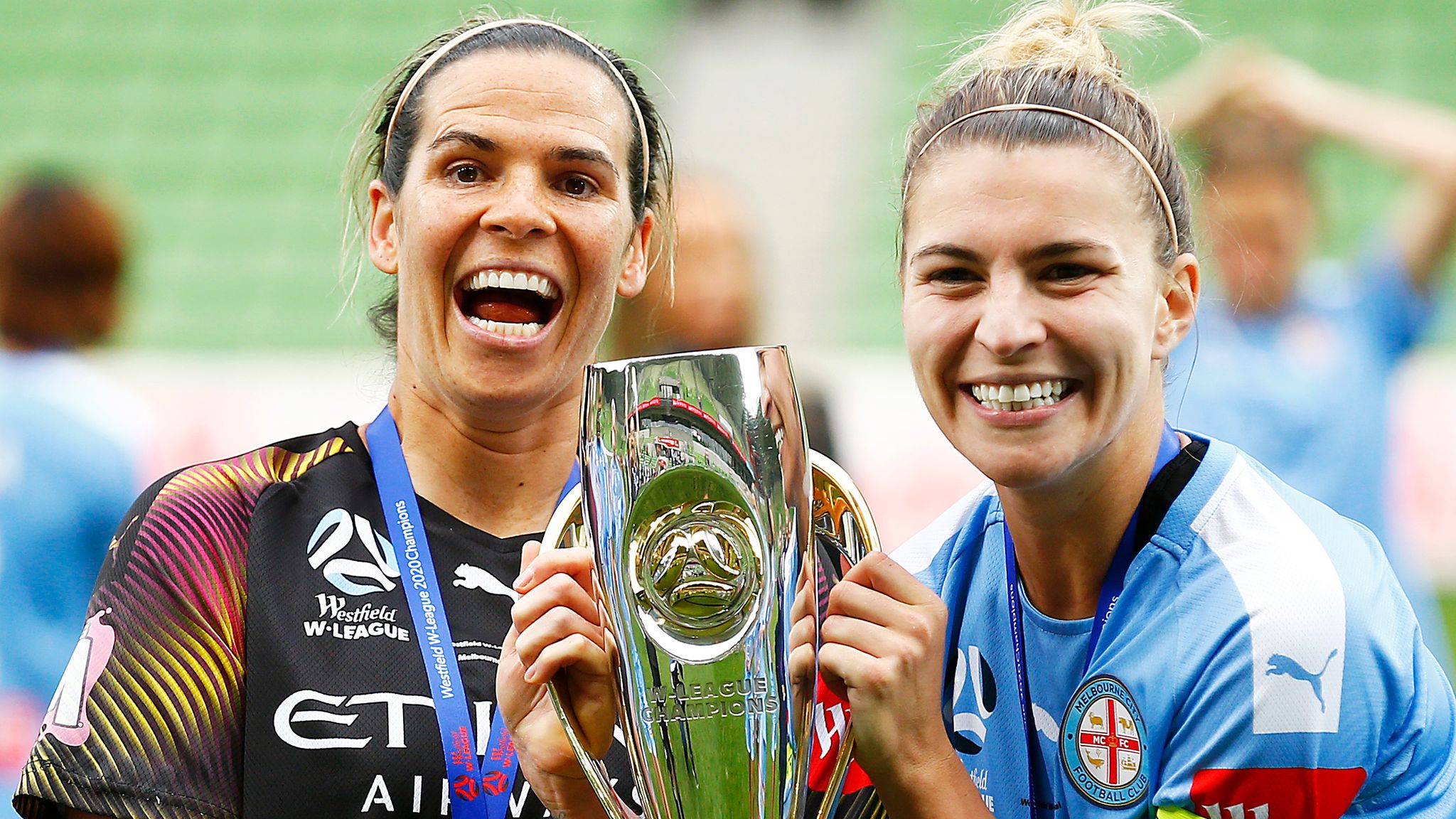 Lydia Williams: Arsenal Women sign Australia goalkeeper | Football News ...