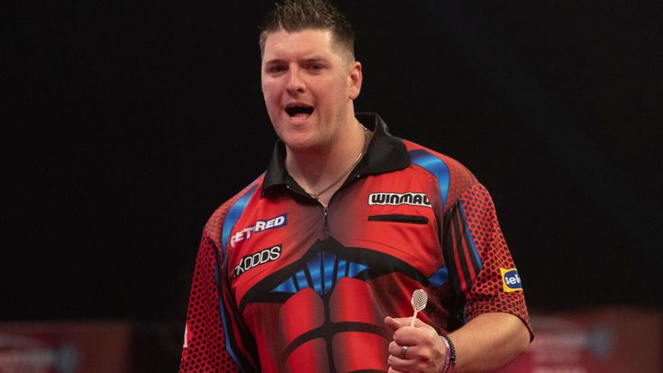 BETFRED WORLD MATCHPLAY 2020.MARSHALL ARENA,.MILTON KEYNES.PIC LAWRENCE LUSTIG.ROUND1.DARYL GURNEY V RICKY EVANS.DARYL GURNEY IN ACTION