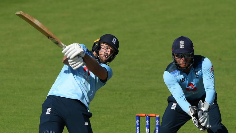 David Willey (L) and Jonny Bairstow