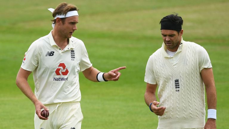 Stuart Broad (L) and James Anderson are the only England bowlers to take more than 500 Test wickets