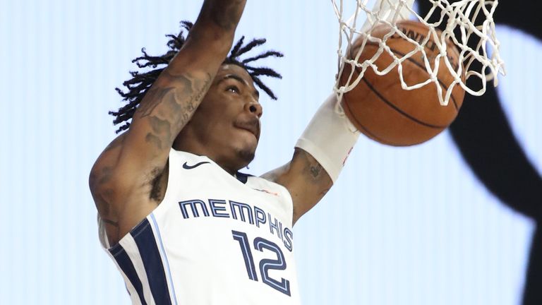 Ja Morant dunks with authority during a Grizzlies scrimmage game