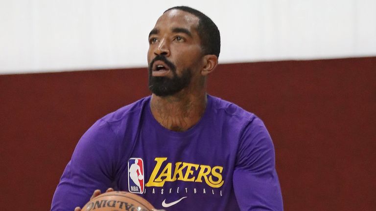 JR Smith puts in work at a Los Angeles Lakers practice on the Disney campus