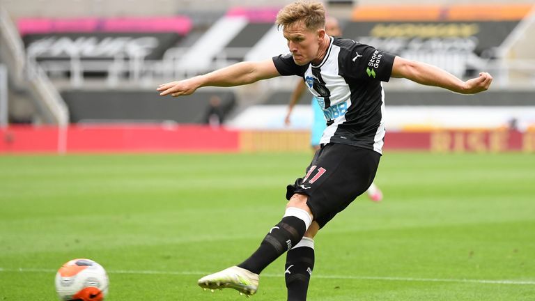 Matt Ritchie fires in Newcastle's equaliser