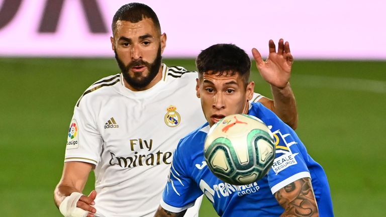 Karim Benzema challenges Mathias Olivera