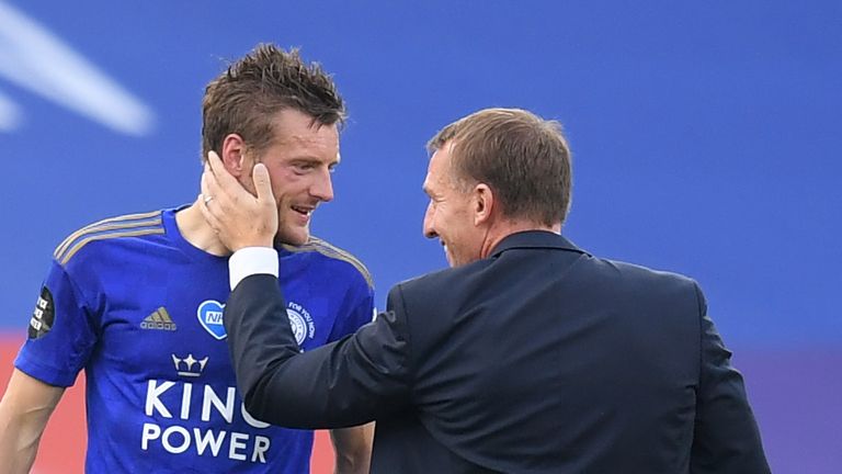 Rodgers greets Jamie Vardy after Leicester's win over Sheffield United