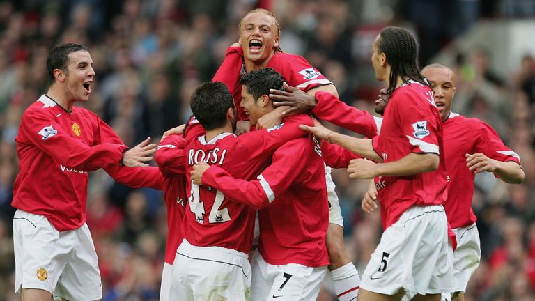 Manchester United beat Charlton 4-0 on the final day in 2006