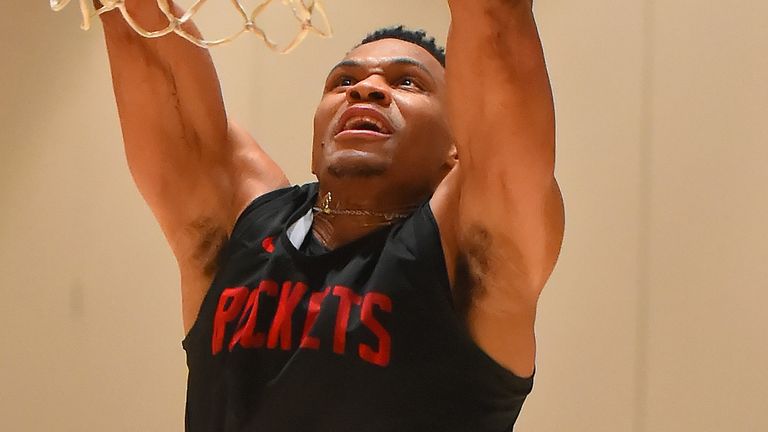 Russell Westbrook dunks at Rockets practice at the NBA campus at Disney