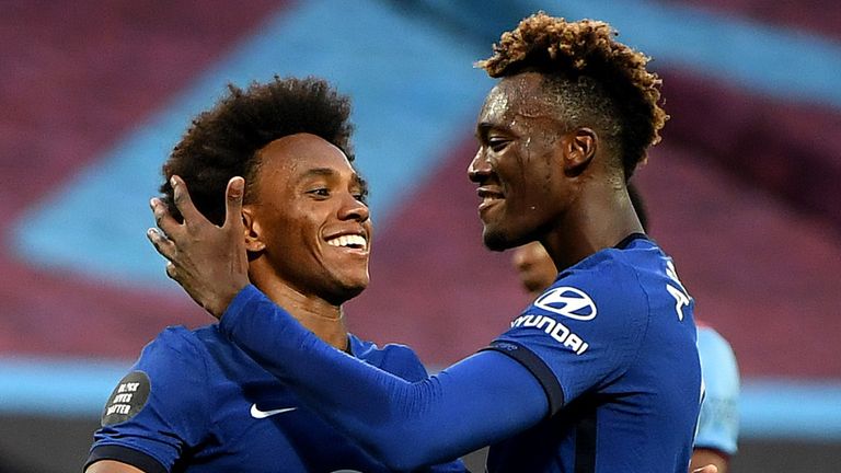 Willian celebrates his goal against West Ham with Tammy Abraham