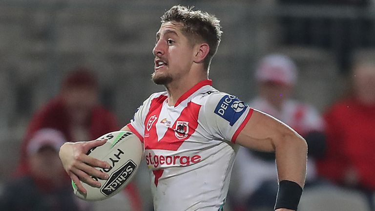 SYDNEY, AUSTRALIA - JULY 12: Zac Lomax of the Dragons runs in to score a try during the round nine NRL match between the St George Illawarra Dragons and the Manly Sea Eagles at Netstrata Jubilee Stadium on July 12, 2020 in Sydney, Australia. (Photo by Matt King/Getty Images)