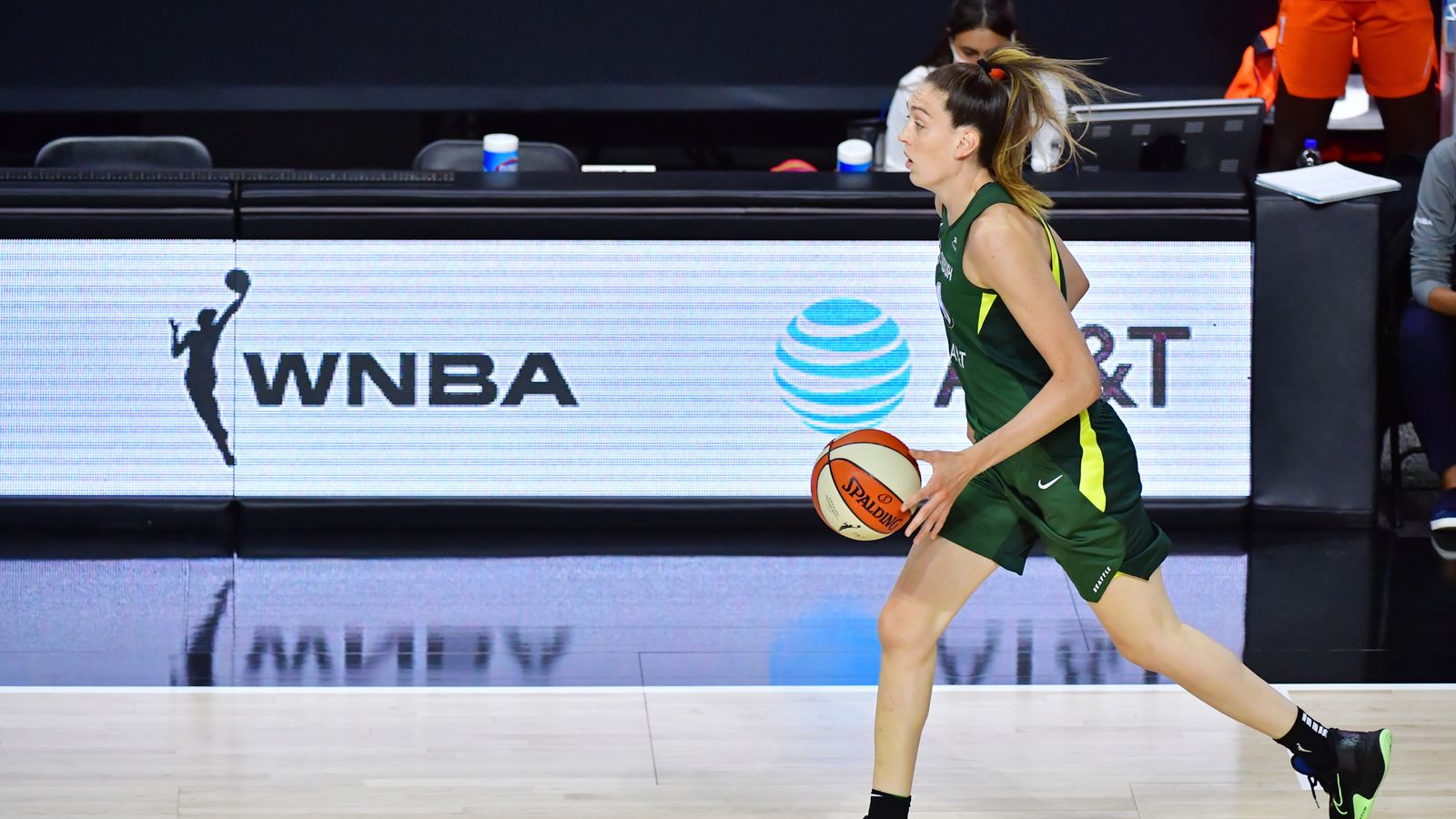 WNBA Breanna Stewart scores 22 points as Seattle Storm beat