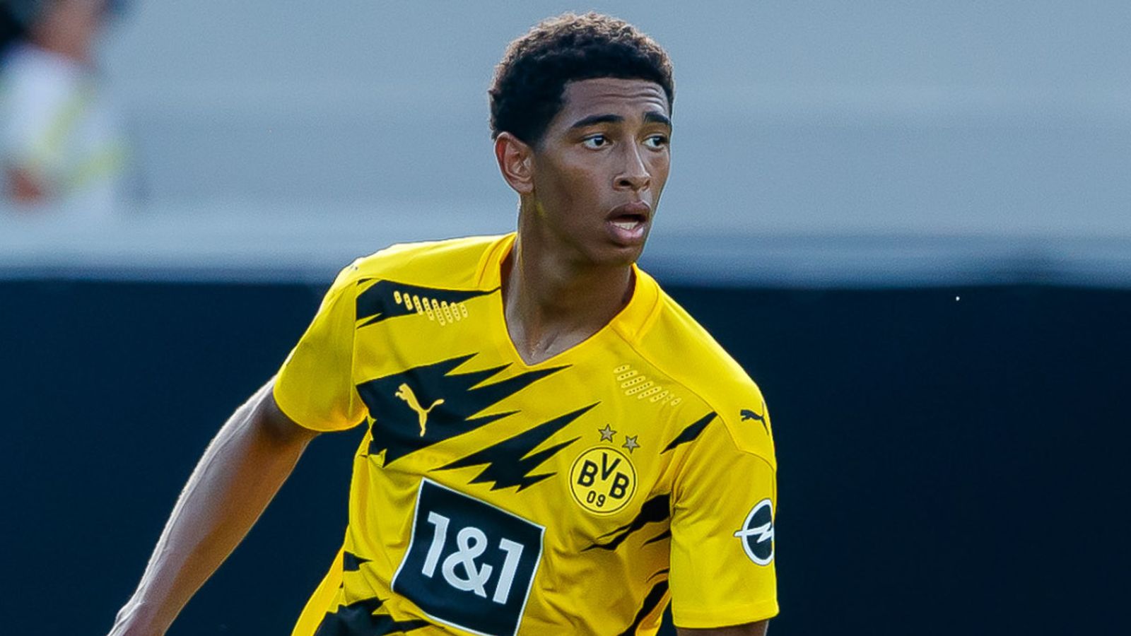 Jude Bellingham: Borussia Dortmund midfielder says price tag does 