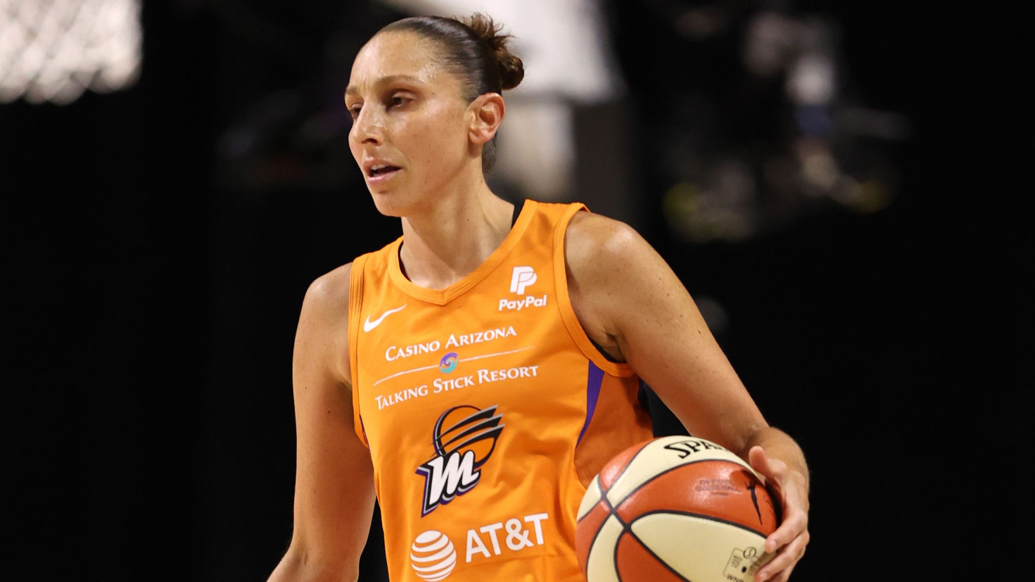 WNBA Diana Taurasi scores 22 points to lead Phoenix Mercury to win
